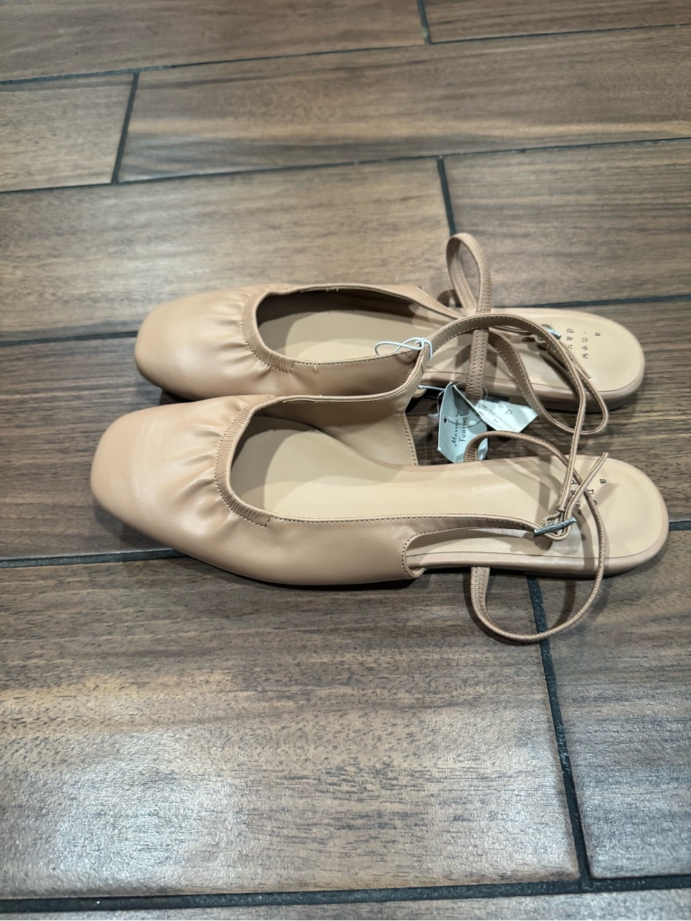 A NEW DAY Women's Vada tan Slingback Scrunch Toe Flats Size 11 - Picture 6 of 9